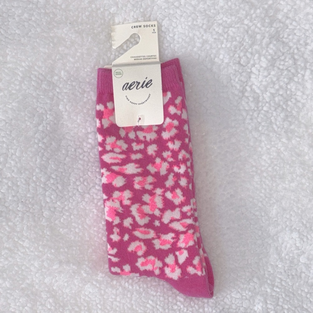 NWT Aerie Pink Animal Print Crew Socks